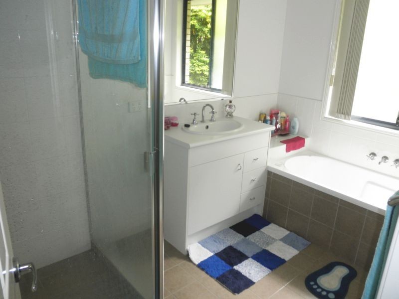 2 Kaizlee Cres, Upper Coomera QLD 4209