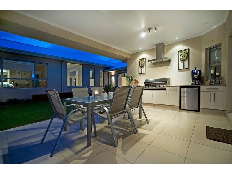 5 Infinity Court, Coomera QLD 4209