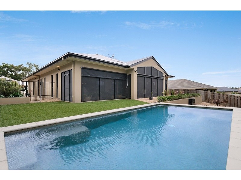 10 Oceanblue Rise, Upper Coomera QLD 4209
