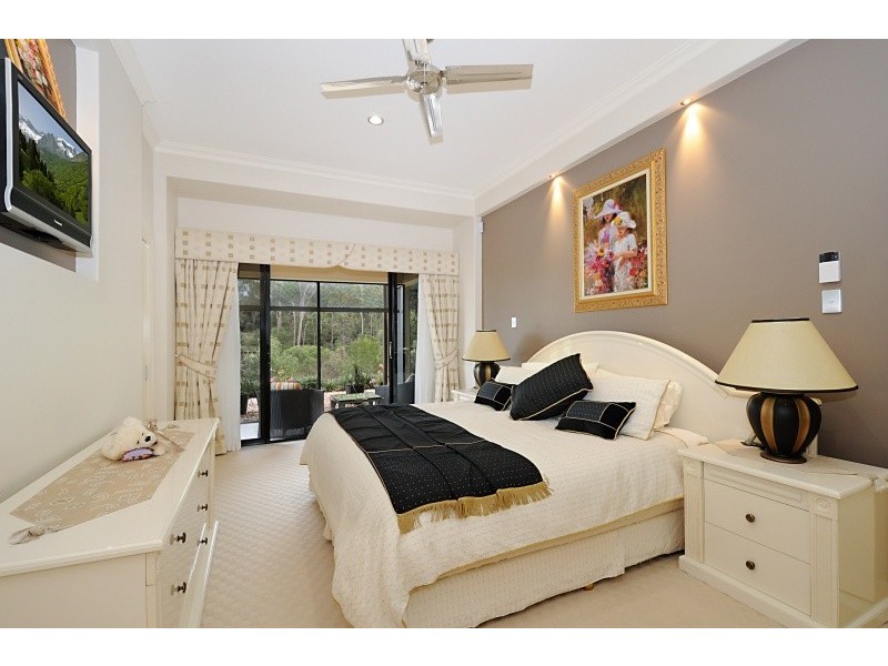 10 Oceanblue Rise, Upper Coomera QLD 4209