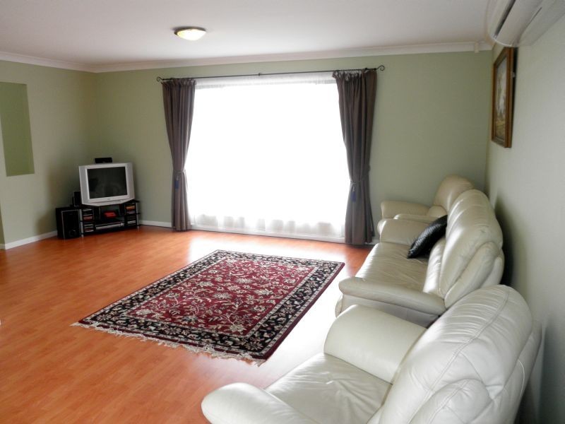 24 Bushgum Dr, Upper Coomera QLD 4209