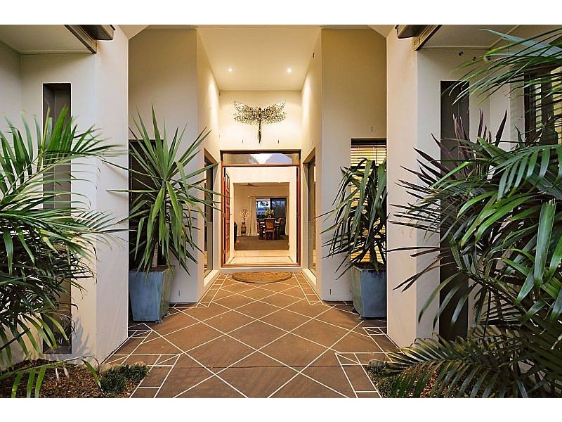 10 Kingtide Lane, Coomera QLD 4209