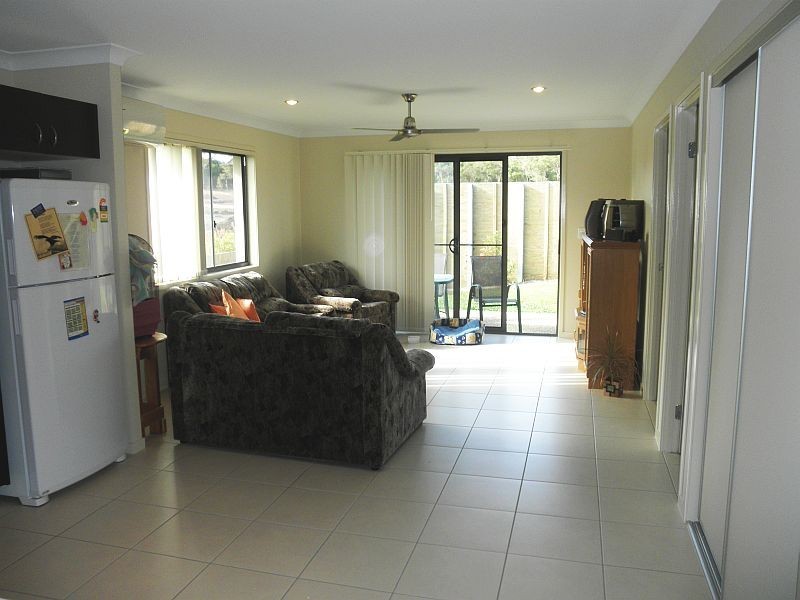 4 Bidmead Cct, Pimpama QLD 4209