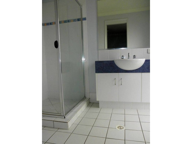 1/2 Leisel Close, Upper Coomera QLD 4209