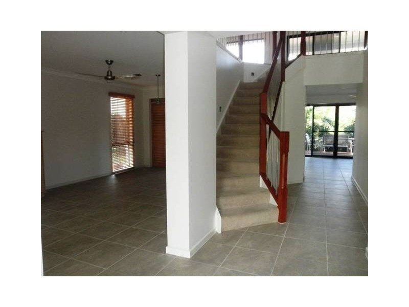 42 Rix Dr, Upper Coomera QLD 4209