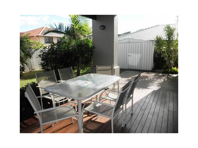 42 Rix Dr, Upper Coomera QLD 4209