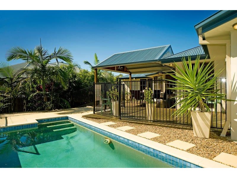 10 Helsal Court, Coomera QLD 4209