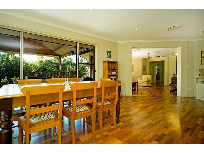 10 Helsal Court, Coomera QLD 4209