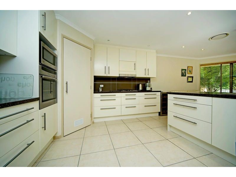 10 Helsal Court, Coomera QLD 4209