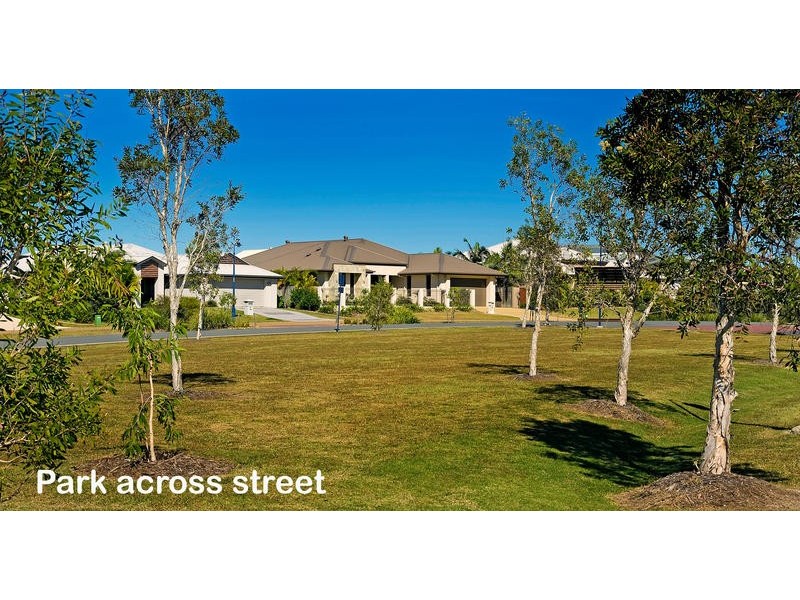10 Helsal Court, Coomera QLD 4209