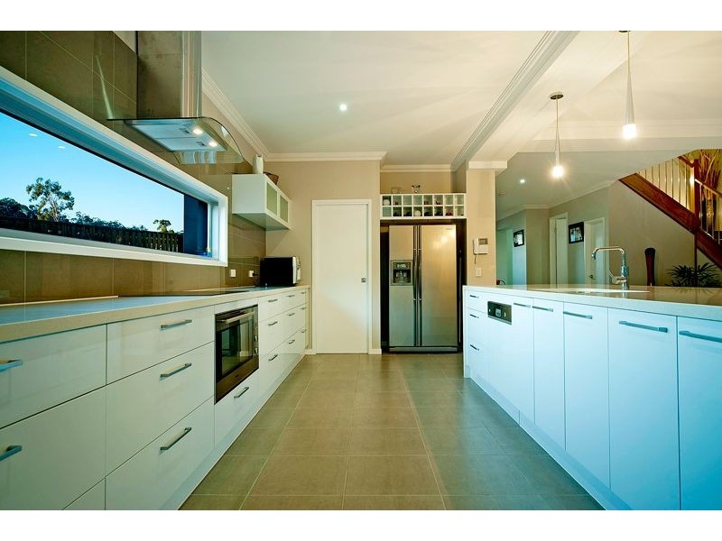 5 Ruthean Cct, Coomera QLD 4209