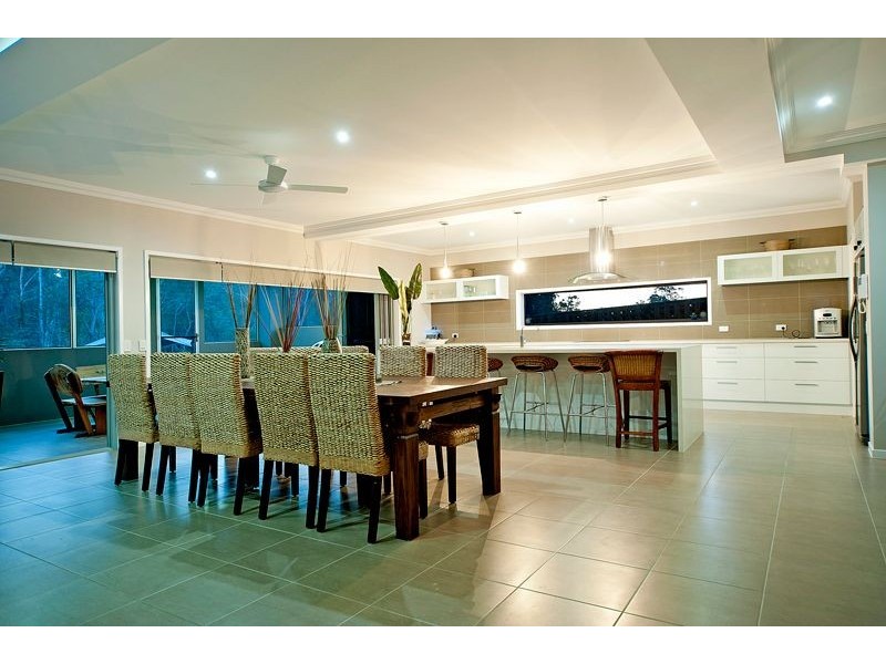5 Ruthean Cct, Coomera QLD 4209
