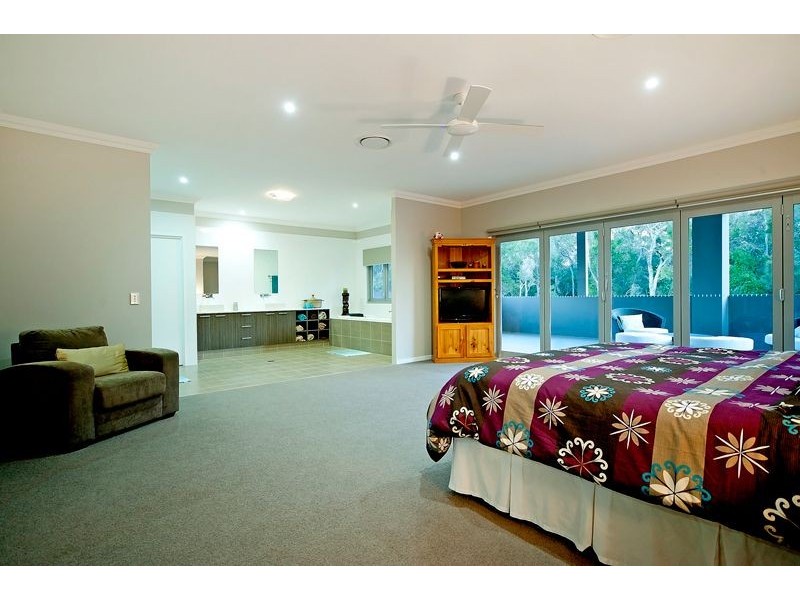 5 Ruthean Cct, Coomera QLD 4209