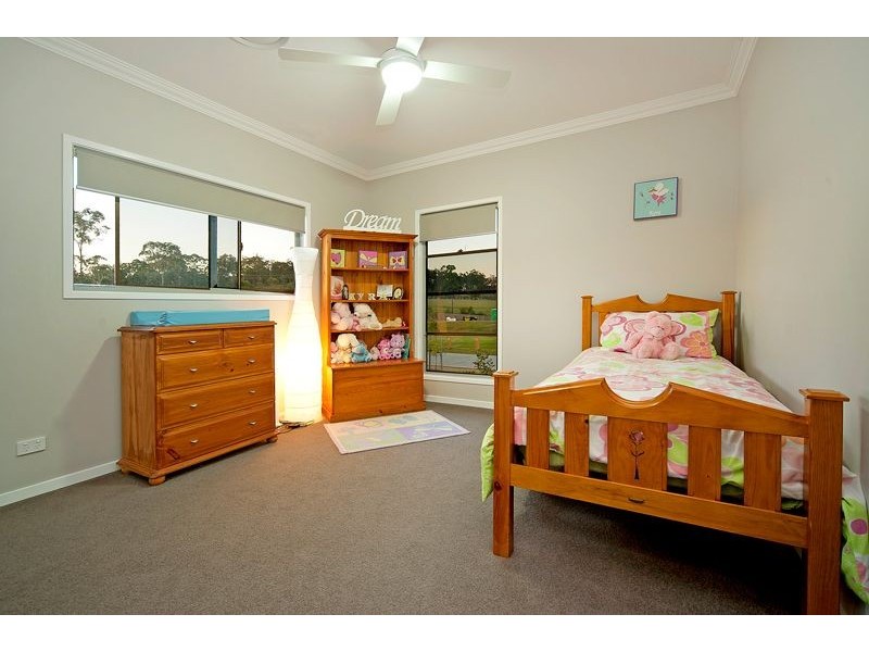 5 Ruthean Cct, Coomera QLD 4209