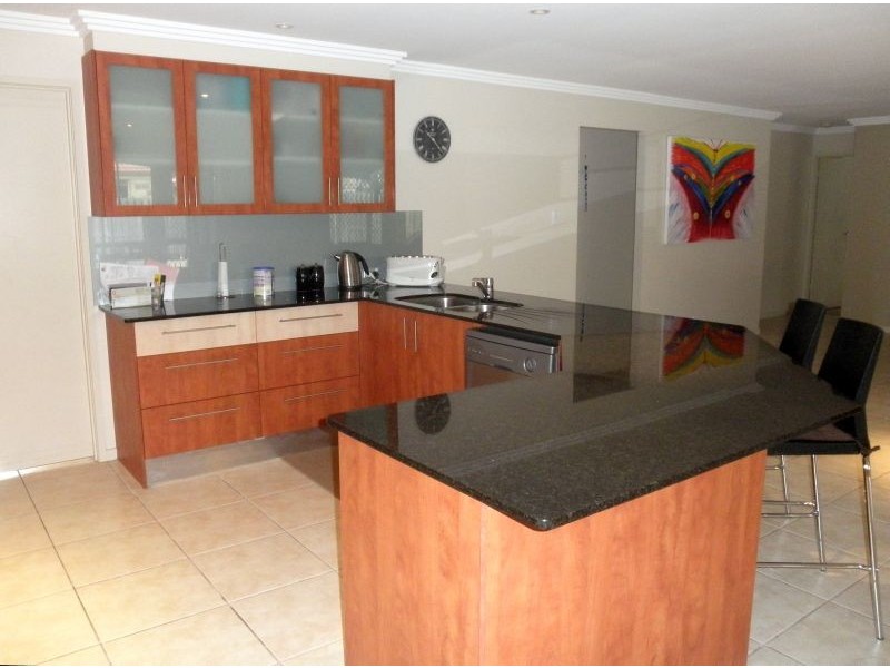 15 Old Kent Rd, Upper Coomera QLD 4209