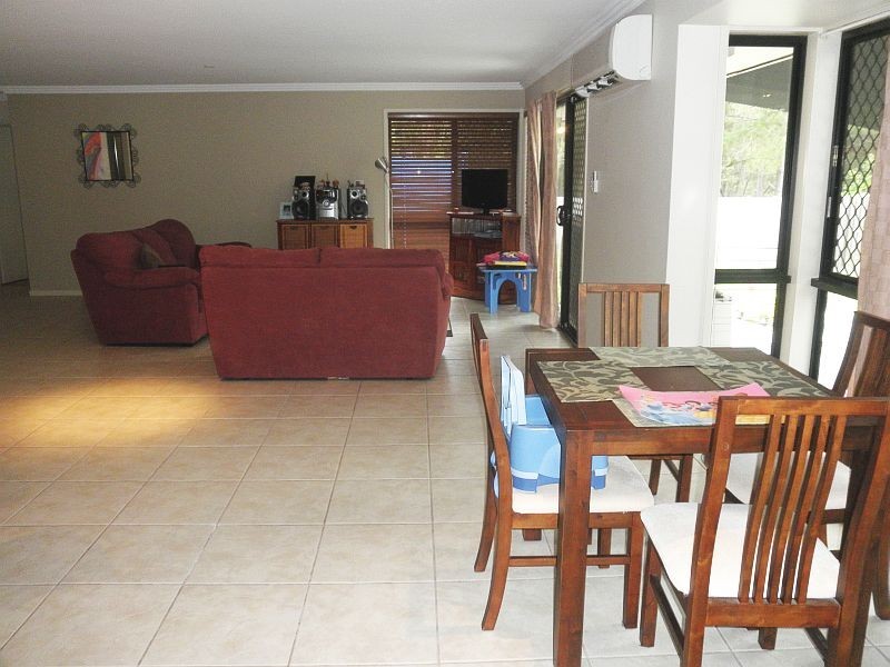 15 Old Kent Rd, Upper Coomera QLD 4209