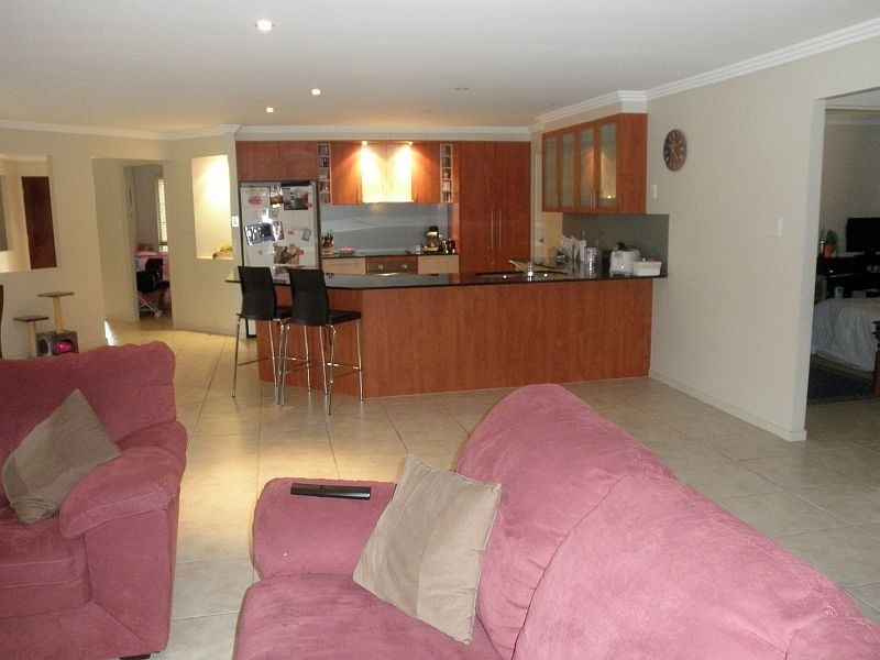 15 Old Kent Rd, Upper Coomera QLD 4209