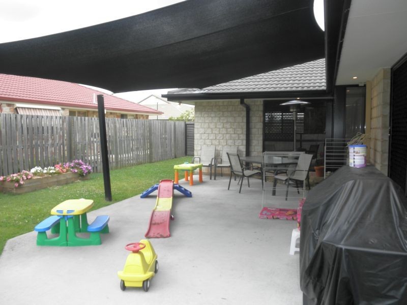 15 Old Kent Rd, Upper Coomera QLD 4209