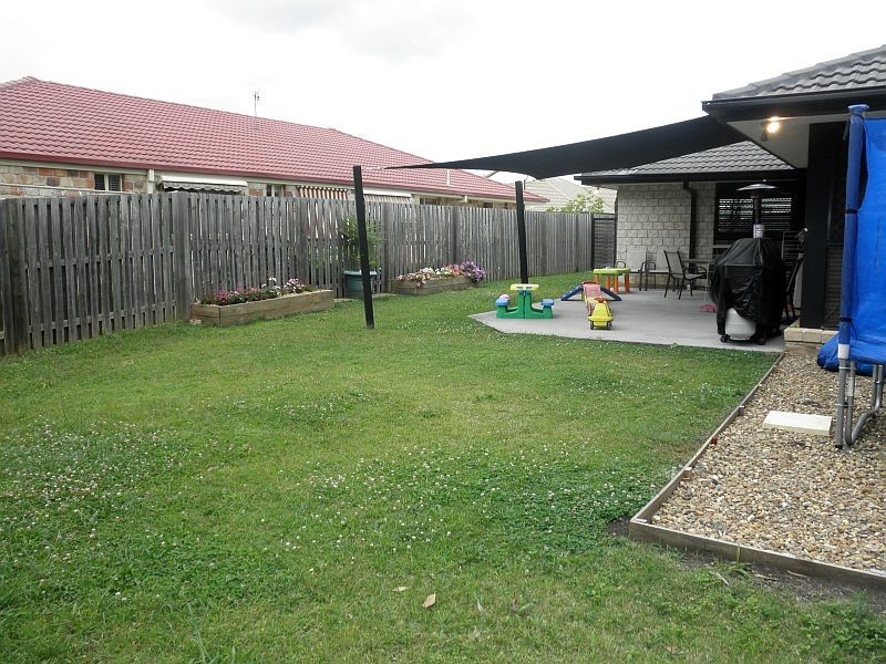 15 Old Kent Rd, Upper Coomera QLD 4209