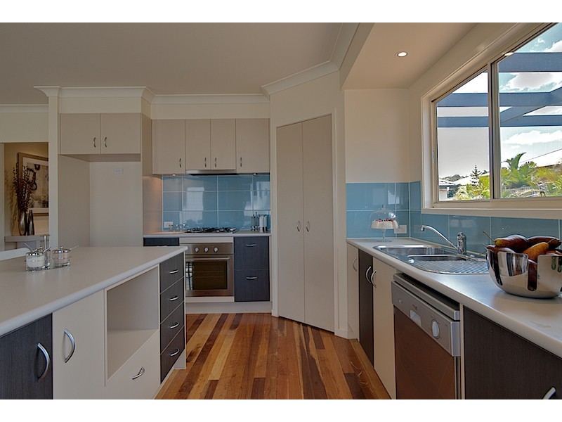 19 Bishopwood Crt, Upper Coomera QLD 4209