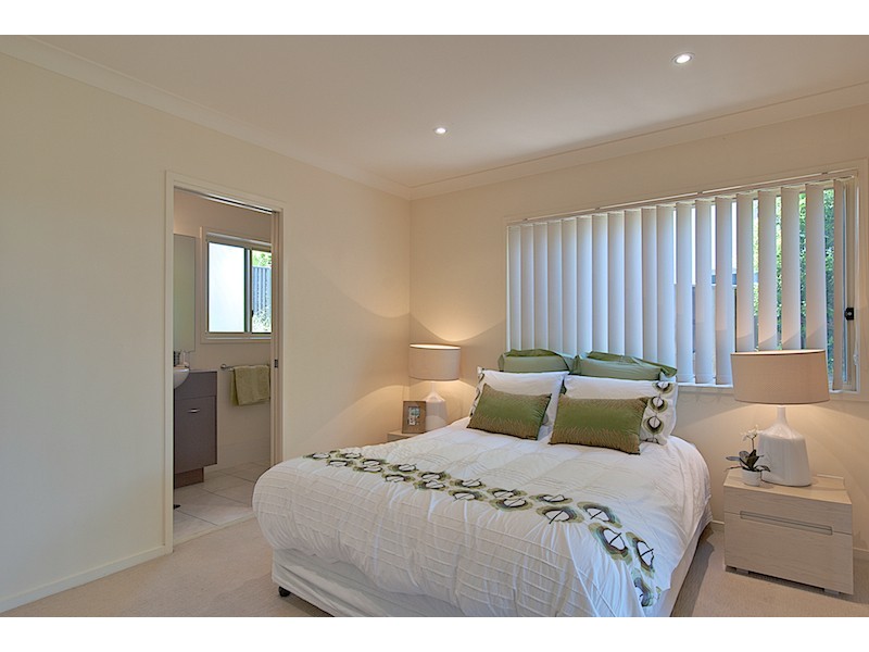 19 Bishopwood Crt, Upper Coomera QLD 4209