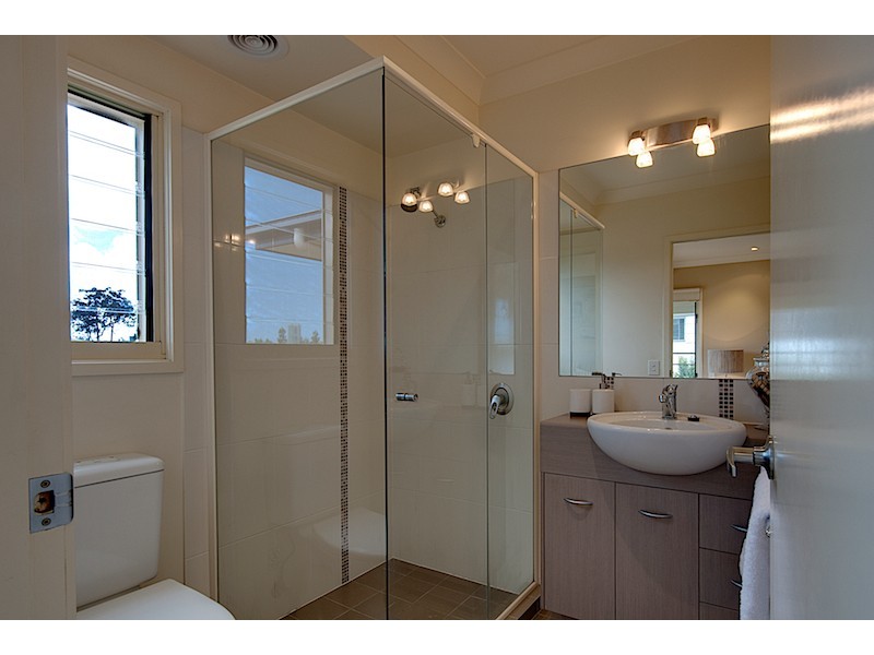 19 Bishopwood Crt, Upper Coomera QLD 4209