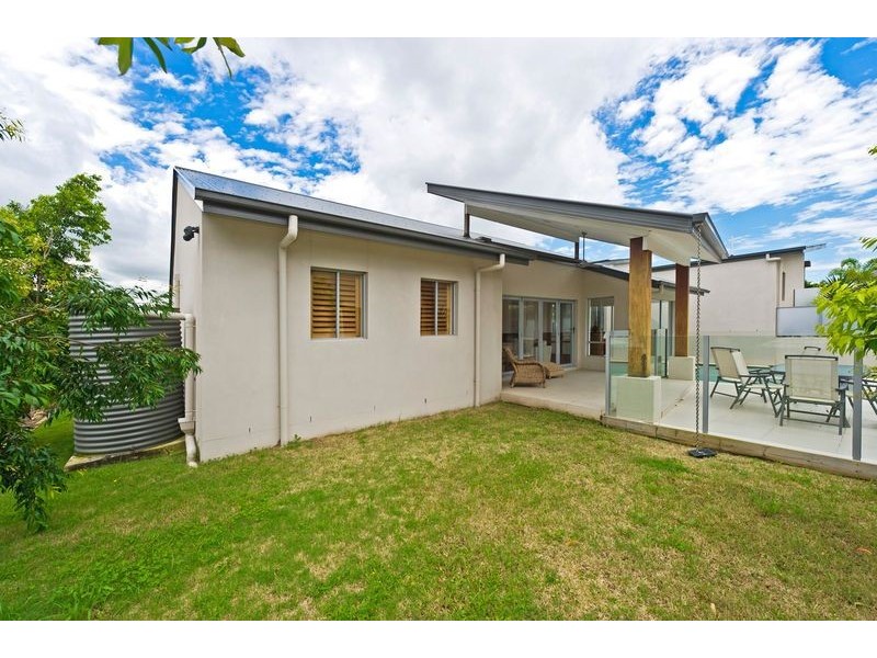 24 Rainlily Cres, Upper Coomera QLD 4209