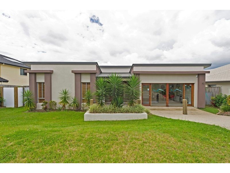 24 Rainlily Cres, Upper Coomera QLD 4209