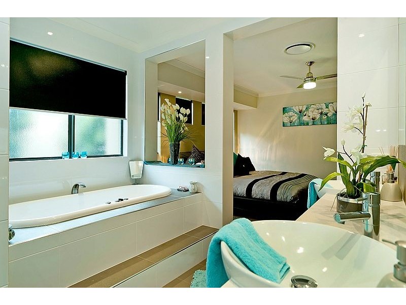 2840 Wylarah Way, Hope Island QLD 4212