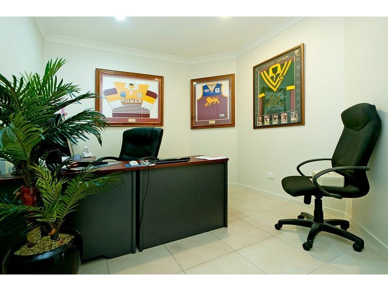 2840 Wylarah Way, Hope Island QLD 4212