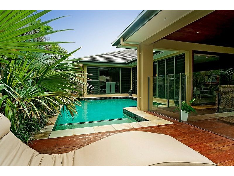 2840 Wylarah Way, Hope Island QLD 4212