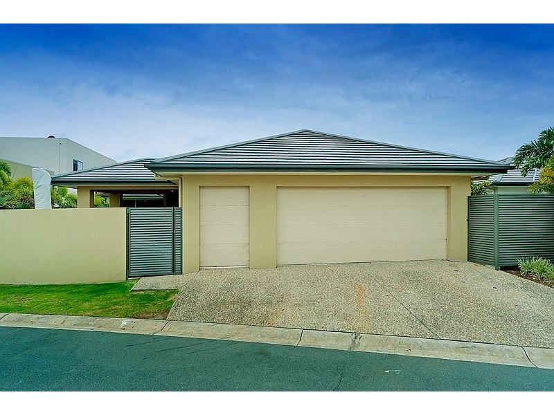 2840 Wylarah Way, Hope Island QLD 4212