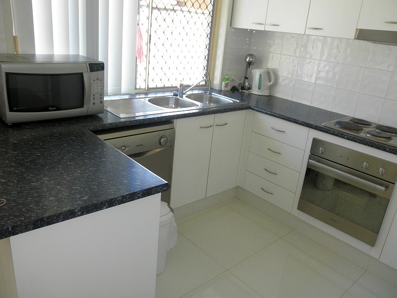 16 Trade Winds Dr, Helensvale QLD 4212