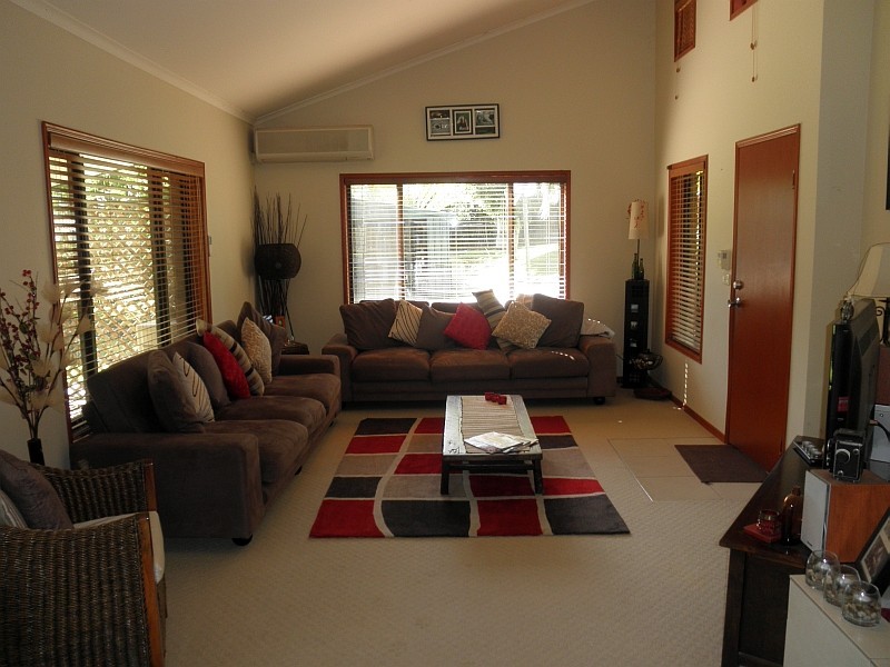3 Fleur Crt, Upper Coomera QLD 4209