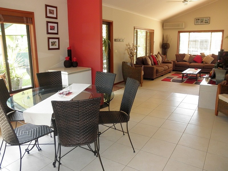 3 Fleur Crt, Upper Coomera QLD 4209