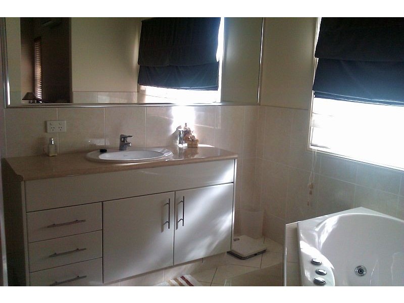2 Pacha Close, Coomera QLD 4209