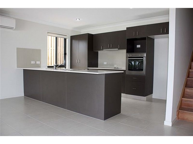 1/10 Kaplan Street, Oxenford QLD 4210