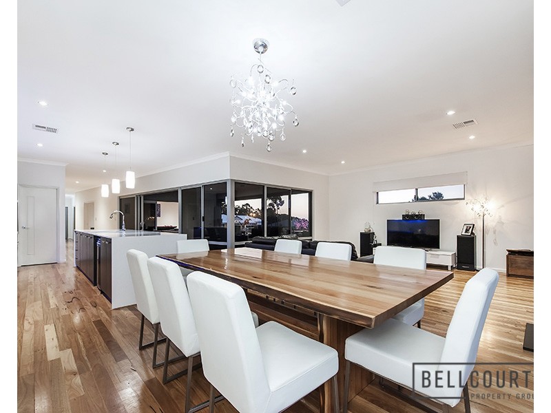 7 BENBECULA CIRCLE, Bedfordale WA 6112