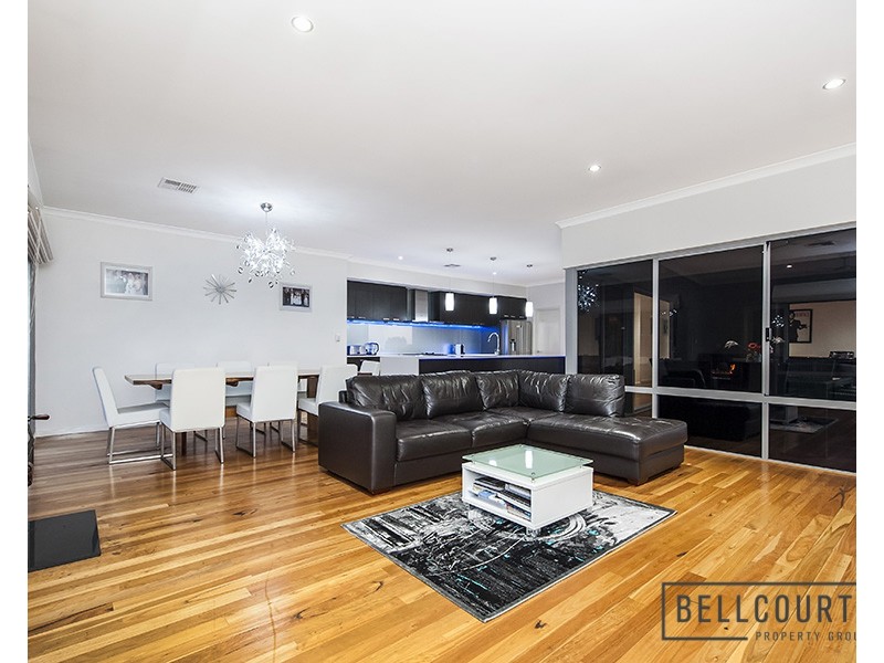 7 BENBECULA CIRCLE, Bedfordale WA 6112