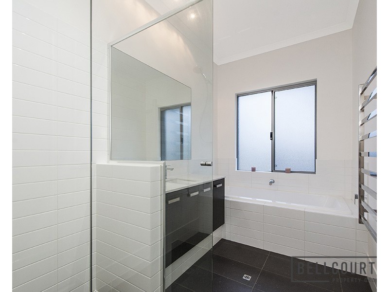 7 BENBECULA CIRCLE, Bedfordale WA 6112