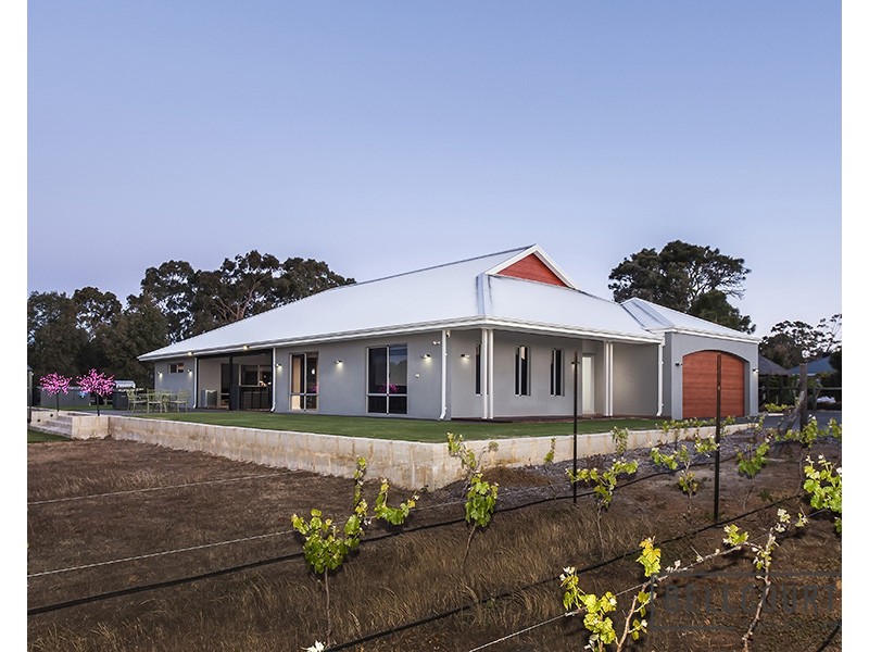 7 BENBECULA CIRCLE, Bedfordale WA 6112