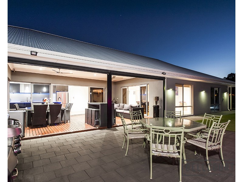 7 BENBECULA CIRCLE, Bedfordale WA 6112