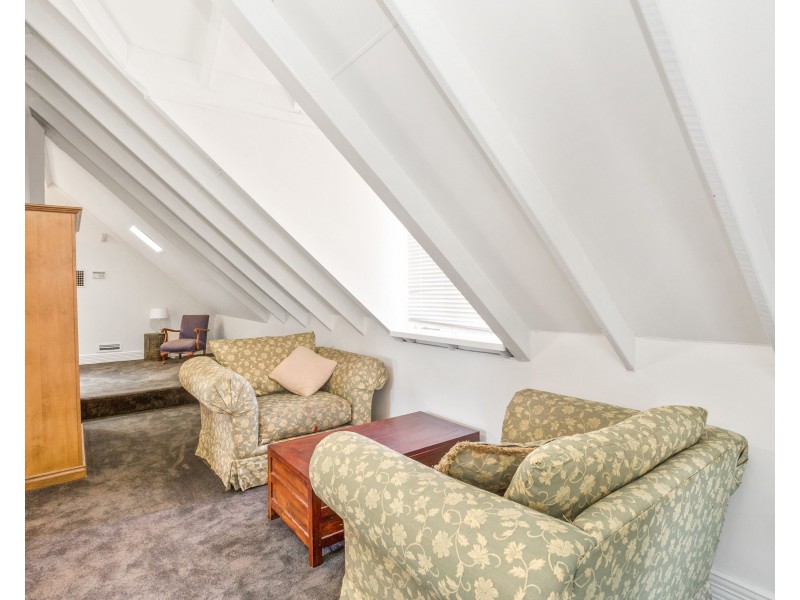 119 Clifton Crescent, Inglewood WA 6052