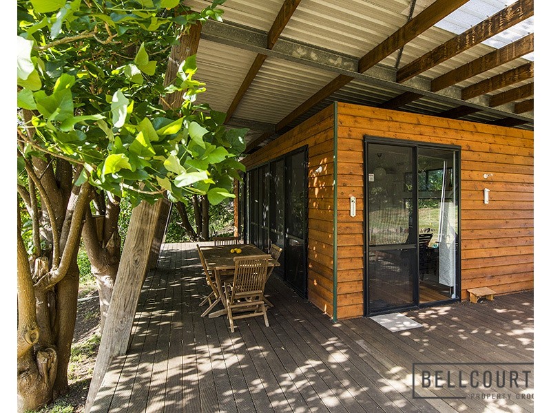 6 Butcher Road, Roleystone WA 6111