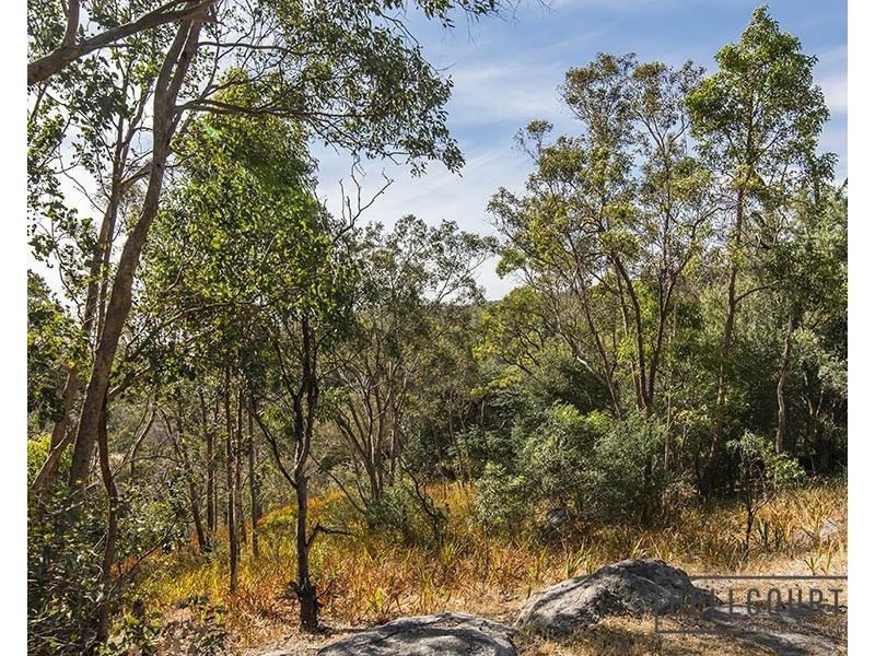 6 Butcher Road, Roleystone WA 6111