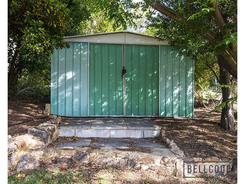 6 Butcher Road, Roleystone WA 6111