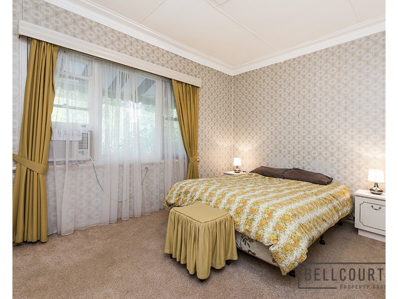 6 Butcher Road, Roleystone WA 6111