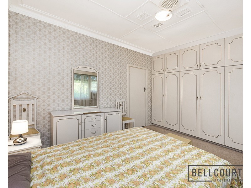 6 Butcher Road, Roleystone WA 6111