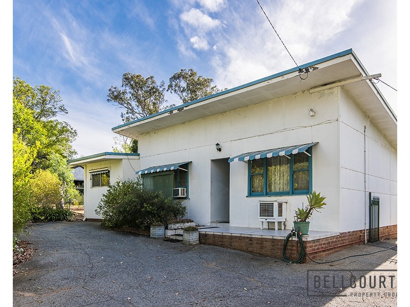 6 Butcher Road, Roleystone WA 6111