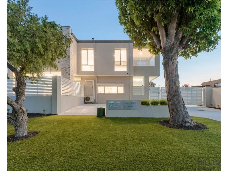 1/25 Cemy Place, Kewdale WA 6105